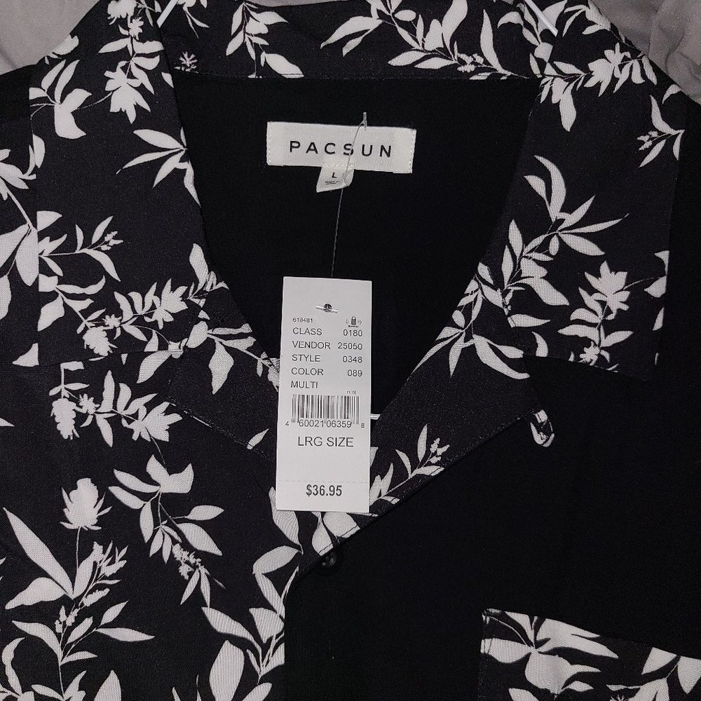 Pacsun Wild Safaree Island Shirt - Picture 2 of 2
